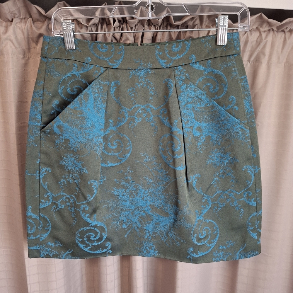 J Crew Green Lined Mini Skirt Blue Print and Pockets Size 4